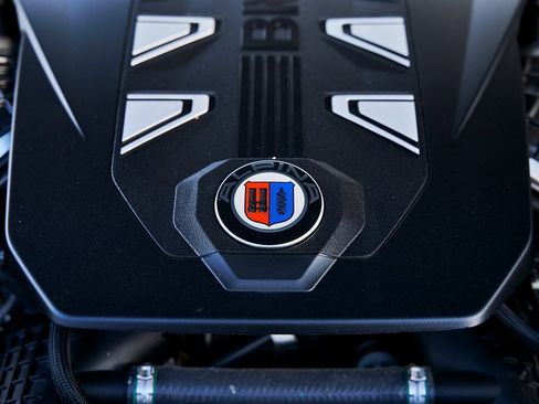 Used 2024 BMW ALPINA XB7 ALPINA XB7 image 13