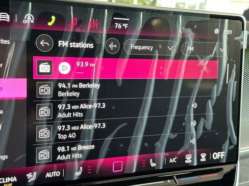 New 2026 Volkswagen Tiguan SE R-Line FWD image 17