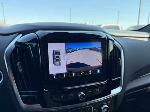 Used 2024 Chevrolet Traverse High Country image 21