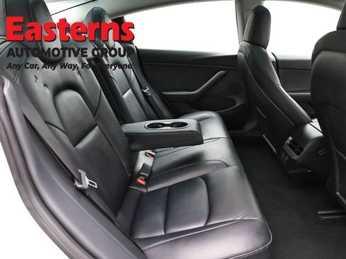 Used 2023 Tesla Model 3 Standard Range image 18
