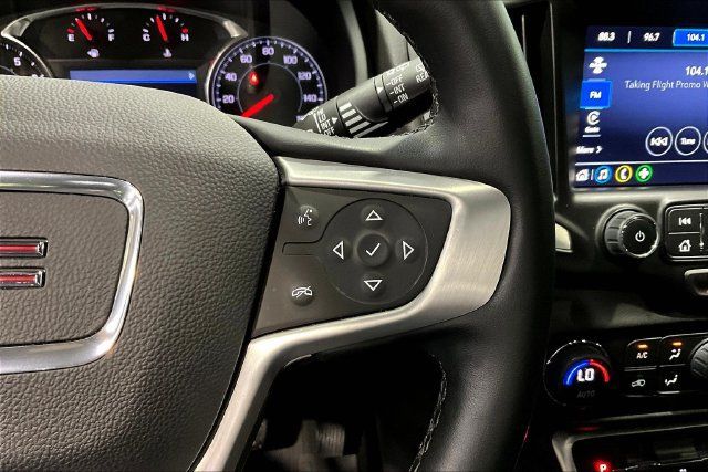 Used 2023 GMC Terrain SLT w/ Elevation Edition FWD image 11