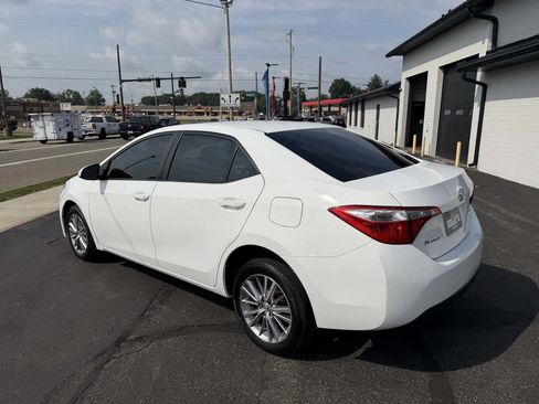 Used 2014 Toyota Corolla LE FWD image 3
