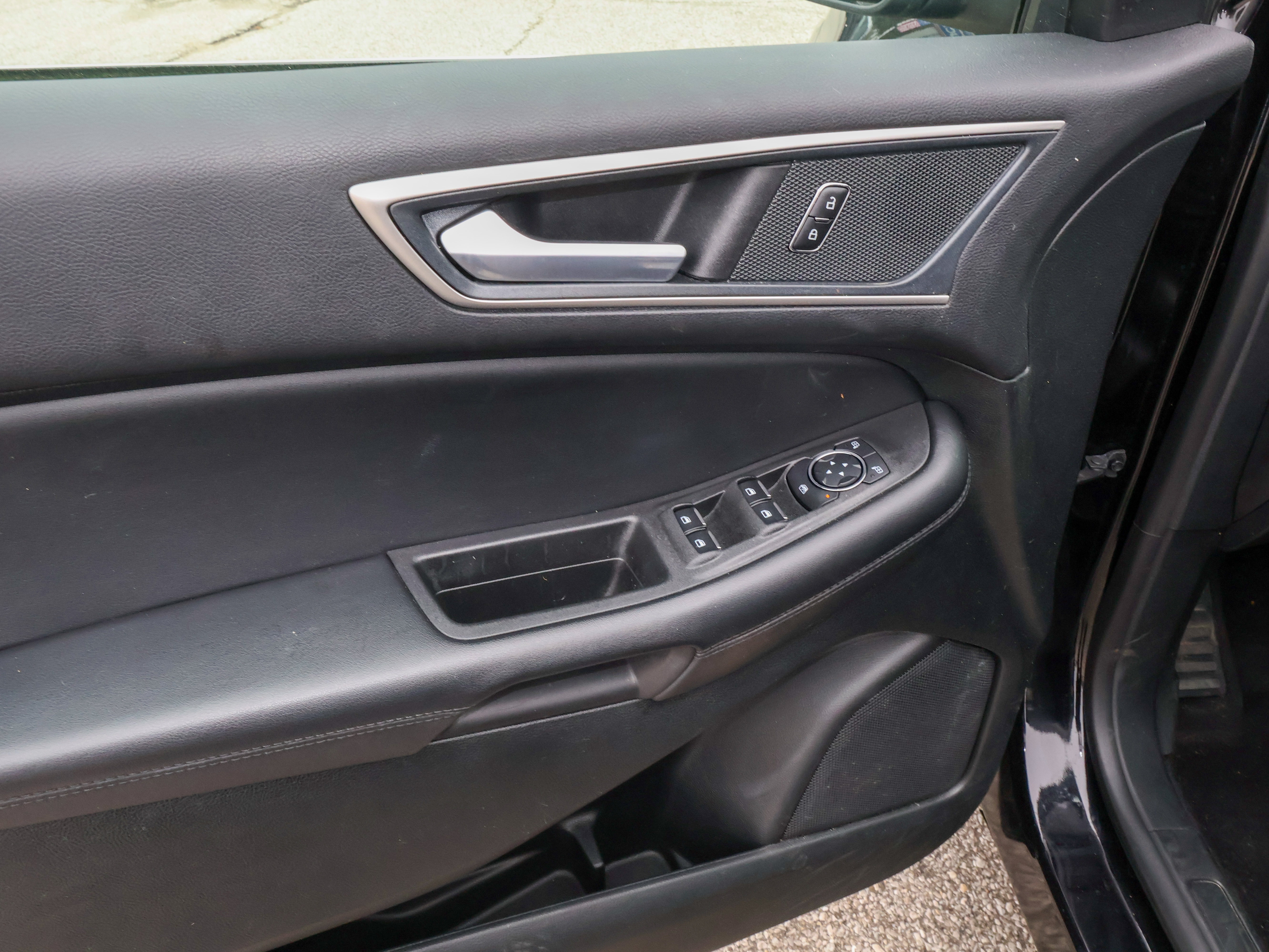 Used 2024 Ford Edge SEL w/ Convenience Package AWD/4WD image 14