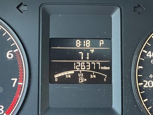 Used 2011 Volkswagen Jetta SE image 18