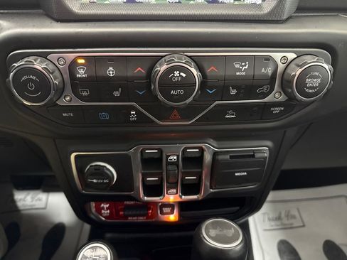 Used 2023 Jeep Wrangler Unlimited Rubicon 4xe w/ Steel Bumper Group image 30