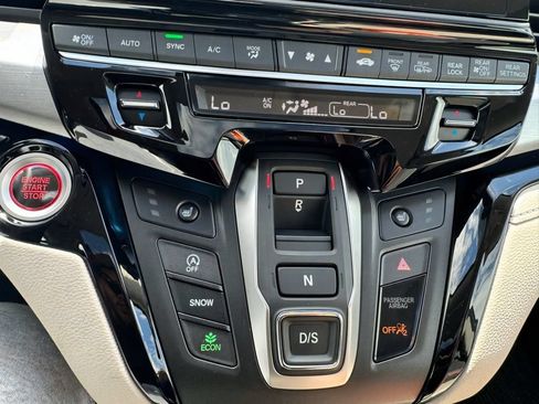 New 2026 Honda Odyssey Touring image 31