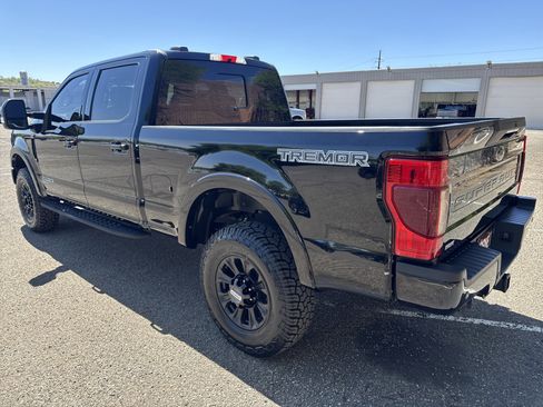 Used 2022 Ford F250 Lariat w/ Tremor Off-Road Package AWD/4WD image 5