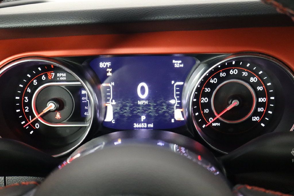 Used 2022 Jeep Gladiator Rubicon w/ LED Lighting Group AWD/4WD image 11