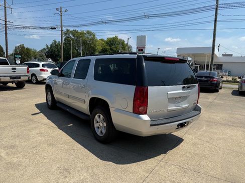 Used 2014 GMC Yukon XL SLT image 3