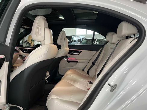 Used 2023 Mercedes-Benz C 300 4MATIC Sedan image 20