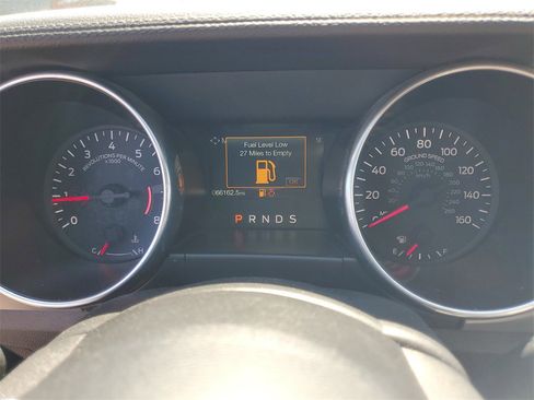 Used 2022 Ford Mustang Premium image 19