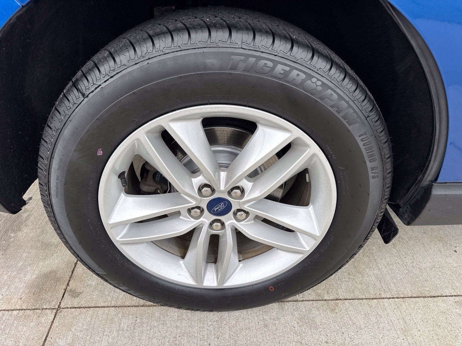 Used 2018 Ford Edge SEL w/ Equipment Group 201A AWD/4WD image 17