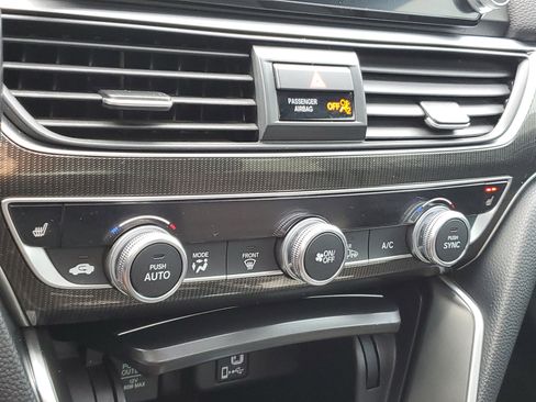 Used 2018 Honda Accord Sport image 21