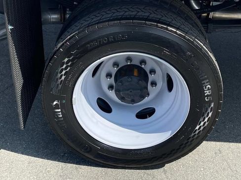 New 2024 Ford F450 XL image 32