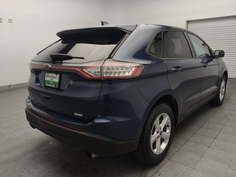 Used 2017 Ford Edge SE FWD image 9