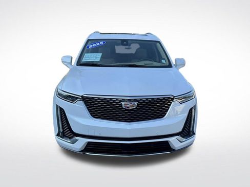 Used 2025 Cadillac XT6 Premium Luxury w/ Platinum Package FWD image 2