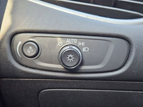 Used 2023 Chevrolet Malibu LT image 23