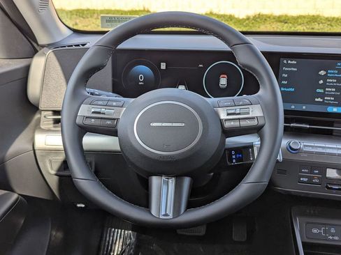 New 2025 Hyundai Kona SEL image 17