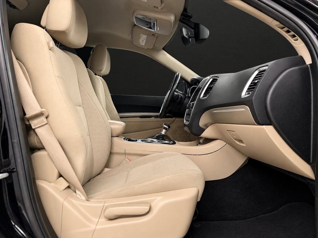 Used 2019 Dodge Durango SXT w/ 3rd Row Seating Group AWD/4WD image 21