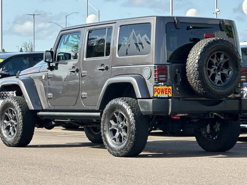 Used 2016 Jeep Wrangler Unlimited Rubicon image 6