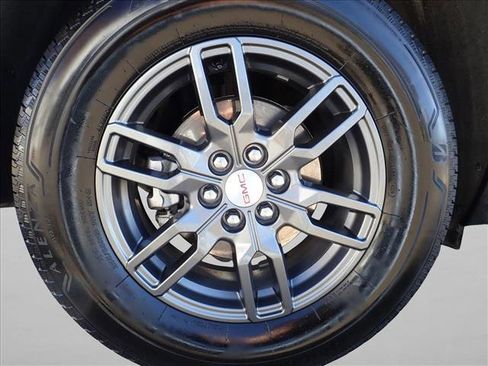 Used 2025 GMC Acadia Elevation image 7