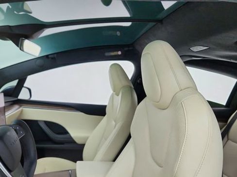 Used 2023 Tesla Model X image 35