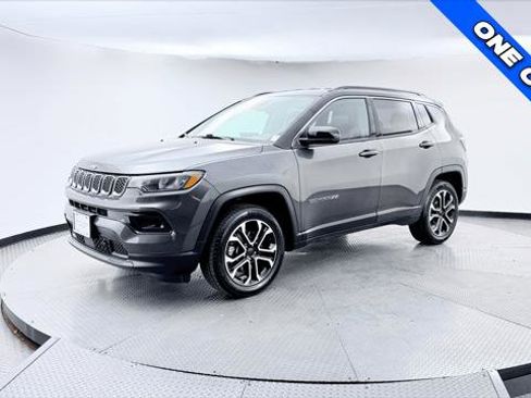 Used 2023 Jeep Compass Limited AWD/4WD image 2