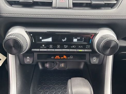 Certified 2023 Toyota RAV4 LE image 30