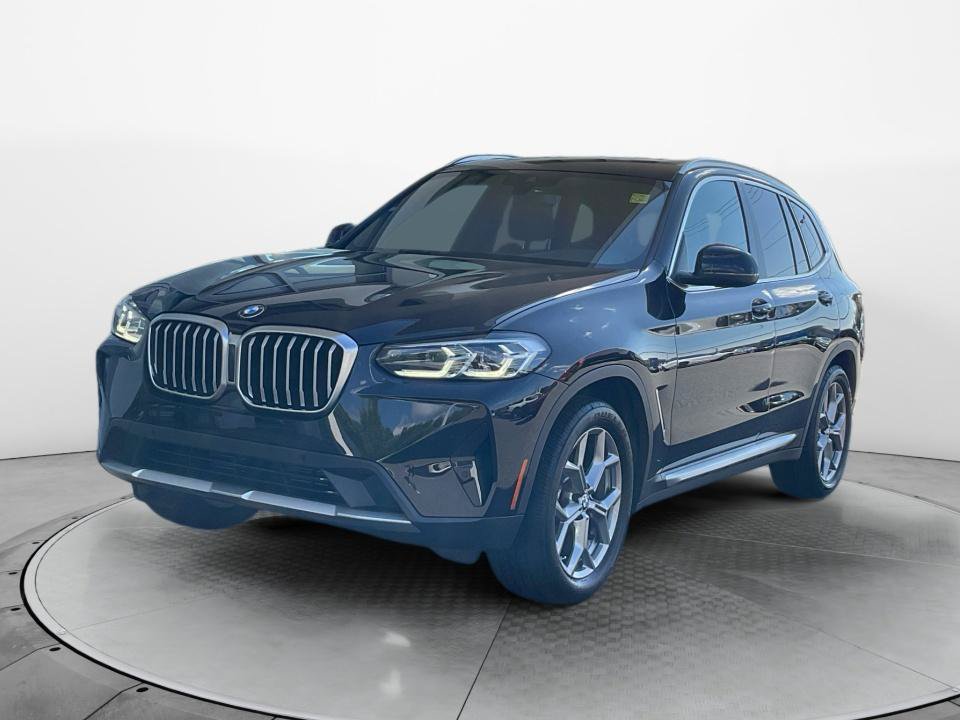 Used 2022 BMW X3 xDrive30i w/ Convenience Package AWD/4WD image 3