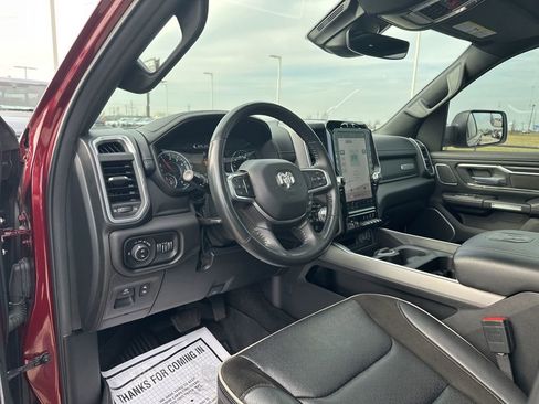 Used 2023 RAM 1500 Laramie image 12