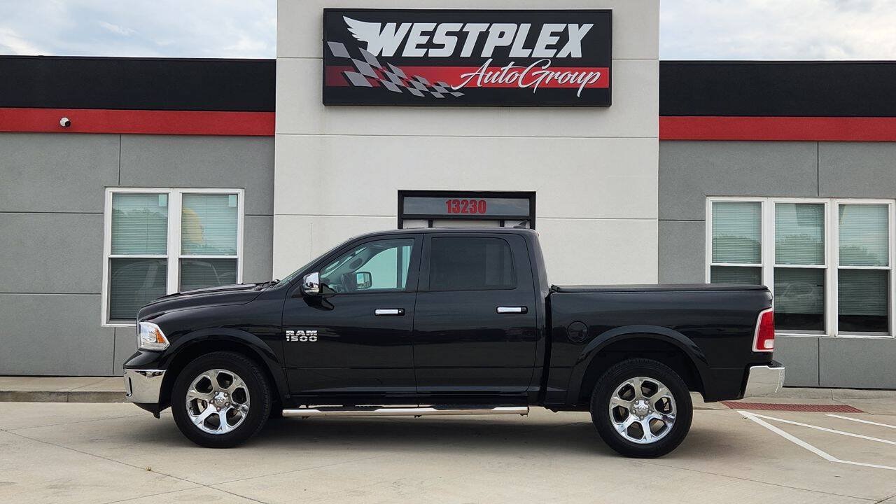 Used 2017 RAM 1500 Laramie AWD/4WD image 29