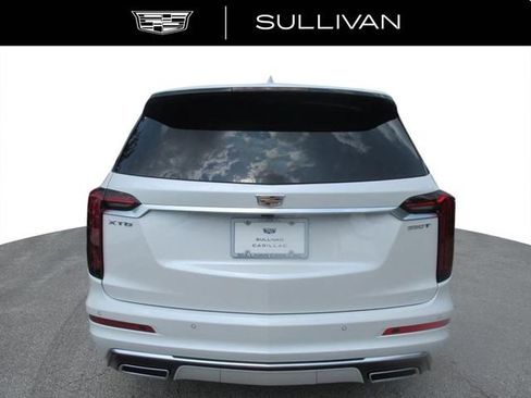 New 2025 Cadillac XT6 Luxury image 5