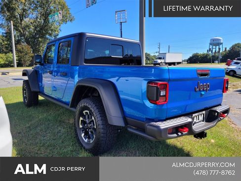 New 2025 Jeep Gladiator Rubicon AWD/4WD image 10
