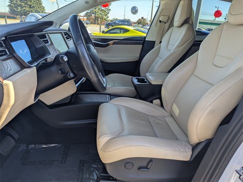 Used 2017 Tesla Model X 100D image 10