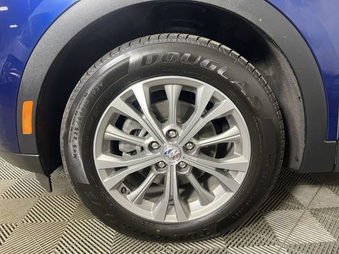 Certified 2023 Buick Envision Preferred AWD/4WD image 32