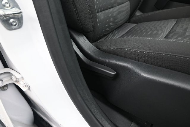 Used 2025 Chevrolet Equinox LT FWD image 36