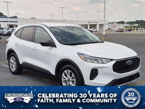 Certified 2025 Ford Escape Active w/ Tech Pack #1 FWD image 1