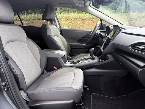 Used 2024 Subaru Crosstrek 2.0i Premium w/ Crosstrek Mirror Package AWD/4WD image 19