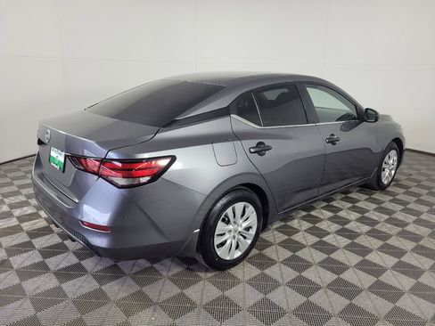 Used 2024 Nissan Sentra S FWD image 9