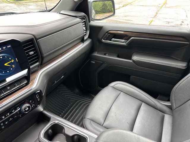 Used 2024 Chevrolet Silverado 1500 RST AWD/4WD image 27