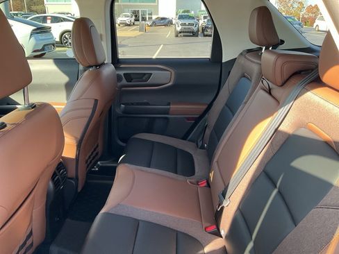 Used 2025 Ford Bronco Sport Outer Banks w/ Outer Banks Tech Package+ image 13