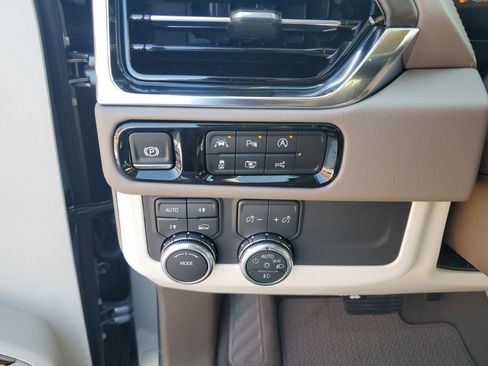 New 2026 GMC Yukon XL Denali w/ Sun & Power Step Package image 33