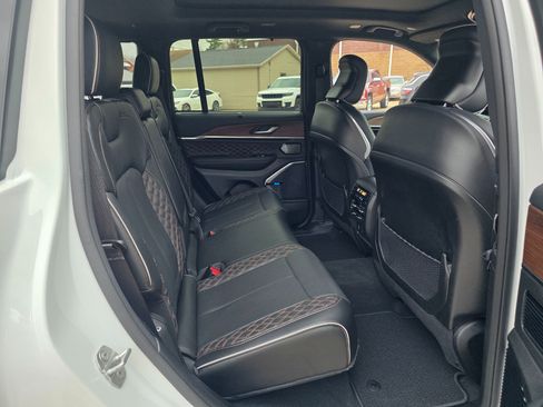 Used 2022 Jeep Grand Cherokee Summit w/ Adv Protech Group IV image 26