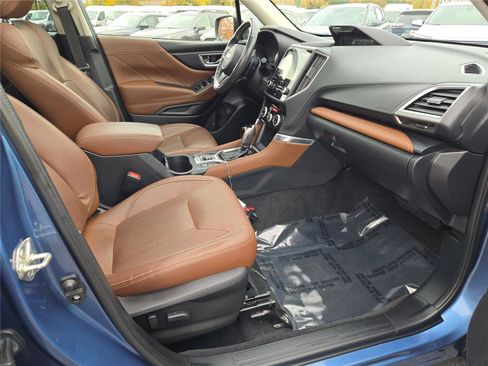 Used 2021 Subaru Forester Touring image 7