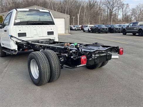 New 2025 Ford F350 XL w/ XL Chrome Package image 11