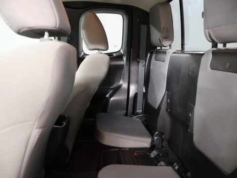 Used 2023 Toyota Tacoma SR w/ SR Convenience Package image 25