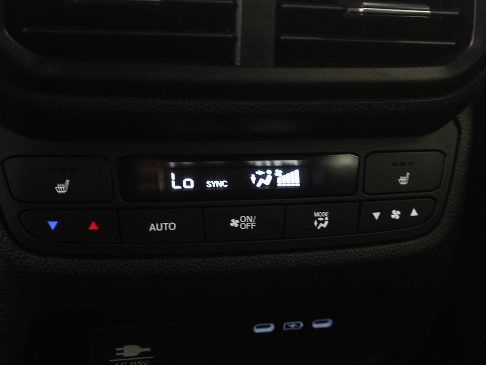 Used 2024 Honda Passport Black Edition image 16