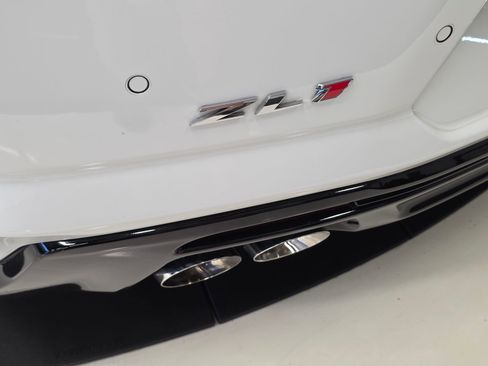 Used 2021 Chevrolet Camaro ZL1 RWD image 70