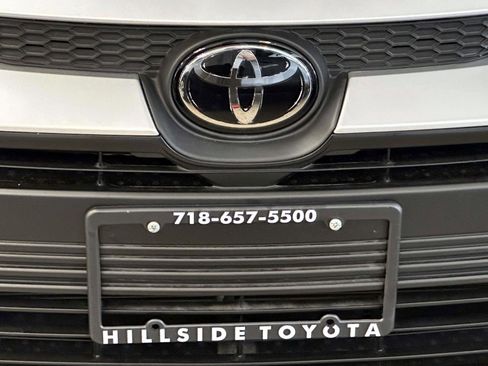 Used 2025 Toyota Corolla LE w/ LE Premium Package FWD image 7