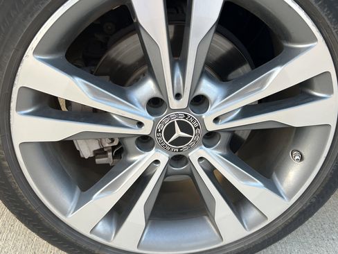 Used 2019 Mercedes-Benz C 300 Sedan image 12